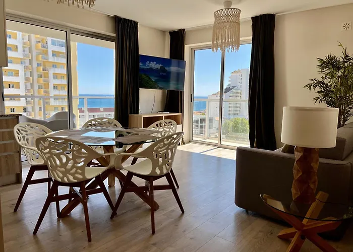 Mcrame Design Apt Sea View, Beachfront, Swimming Pool, 2Bdr, 2Bar, 6 Pax, Praia Da Rocha