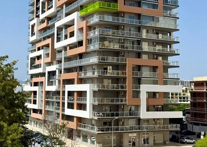 Mcrame Design Apt Sea View, Beachfront, Swimming Pool, 2Bdr, 2Bar, 6 Pax, Praia Da Rocha