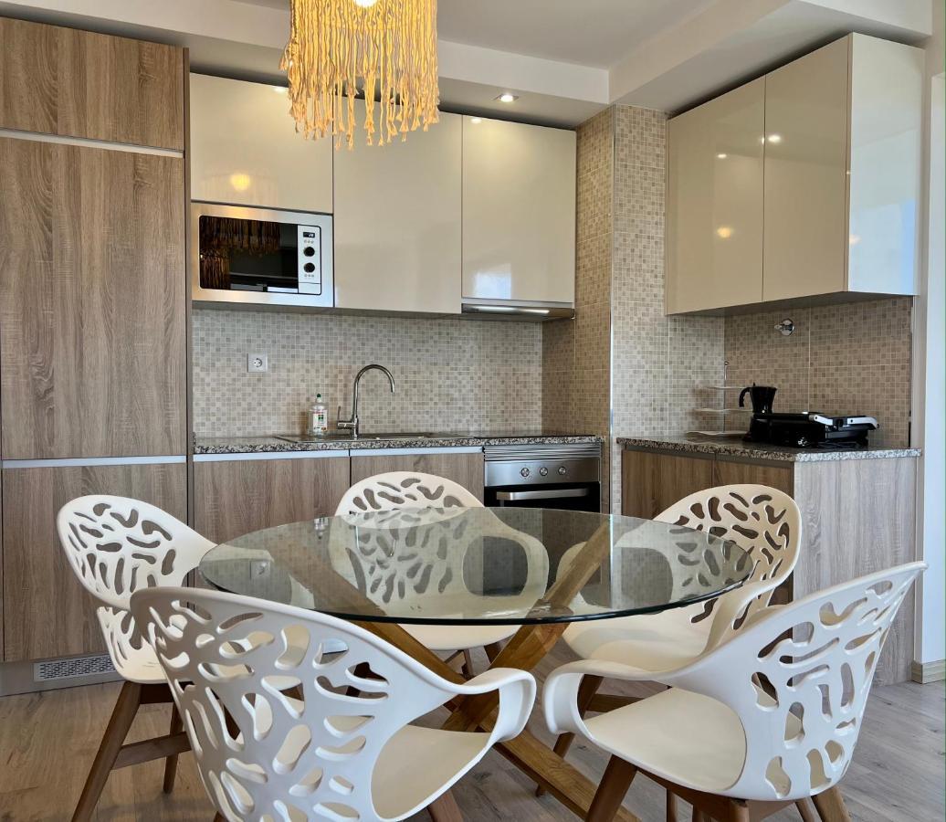 Apartamento Mcrame Design Sea View, Beachfront, Swimming Pool, 2bdr, 2bar, 6 Pax, Da Rocha Portimão